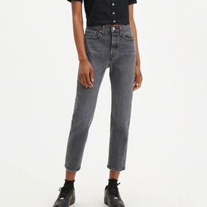 NWOT  Levi's Premium WEDGIE STRAIGHT FIT WOMEN'S JEANS - Break a Leg